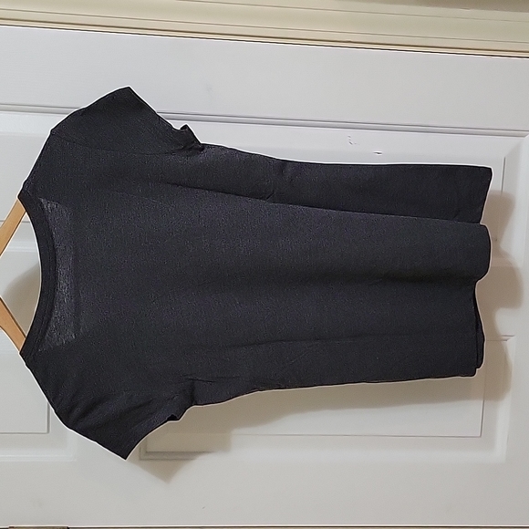 BATMAN V-neck Tee - Picture 4 of 4